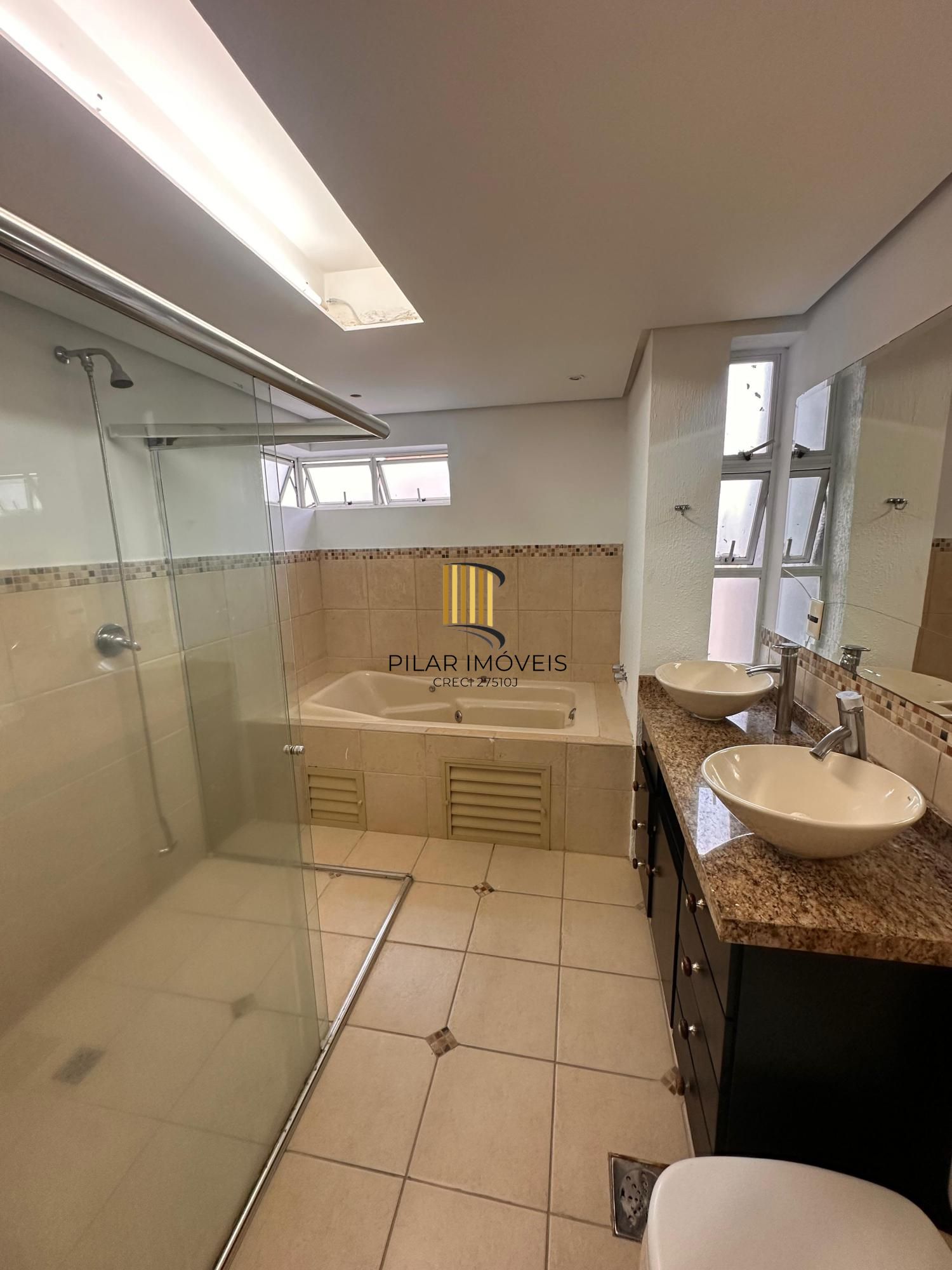 Casa em condomínio/03 dormitórios/02 vagas/Ecoville/Porto Alegre-RS