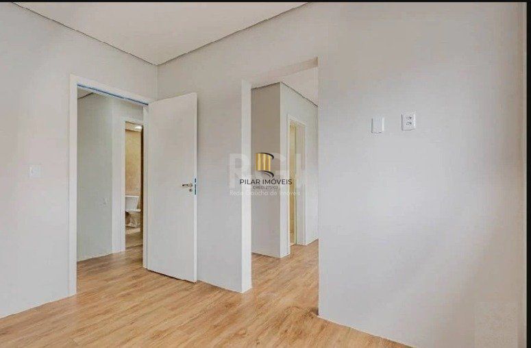Casa para Venda - 220m², 3 dormitórios, sendo 2 suites, 2 vagas - Partenon