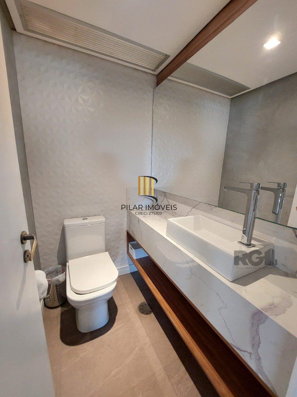Apartamento 3 dormitórios no bairro Mont Serrat