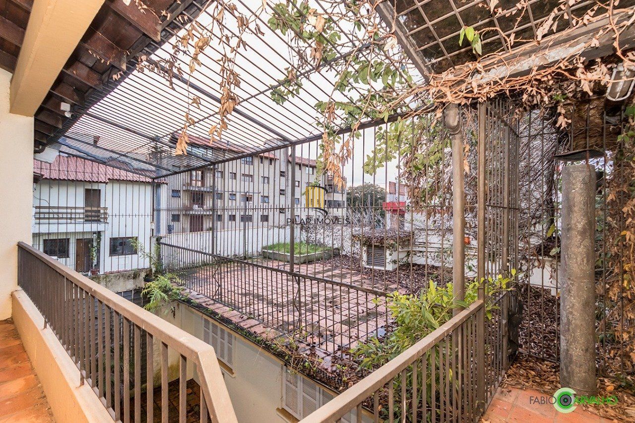 Casa para Venda - 307m², 4 dormitórios, sendo 2 suites, 3 vagas - Higienópolis