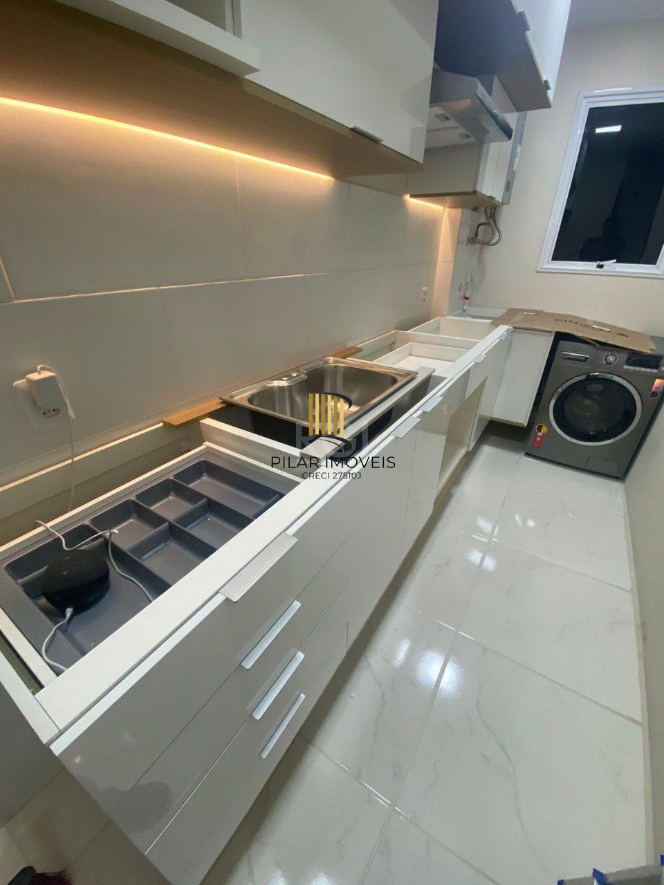 Apartamento 2 dormitórios no bairro Santa Rita
