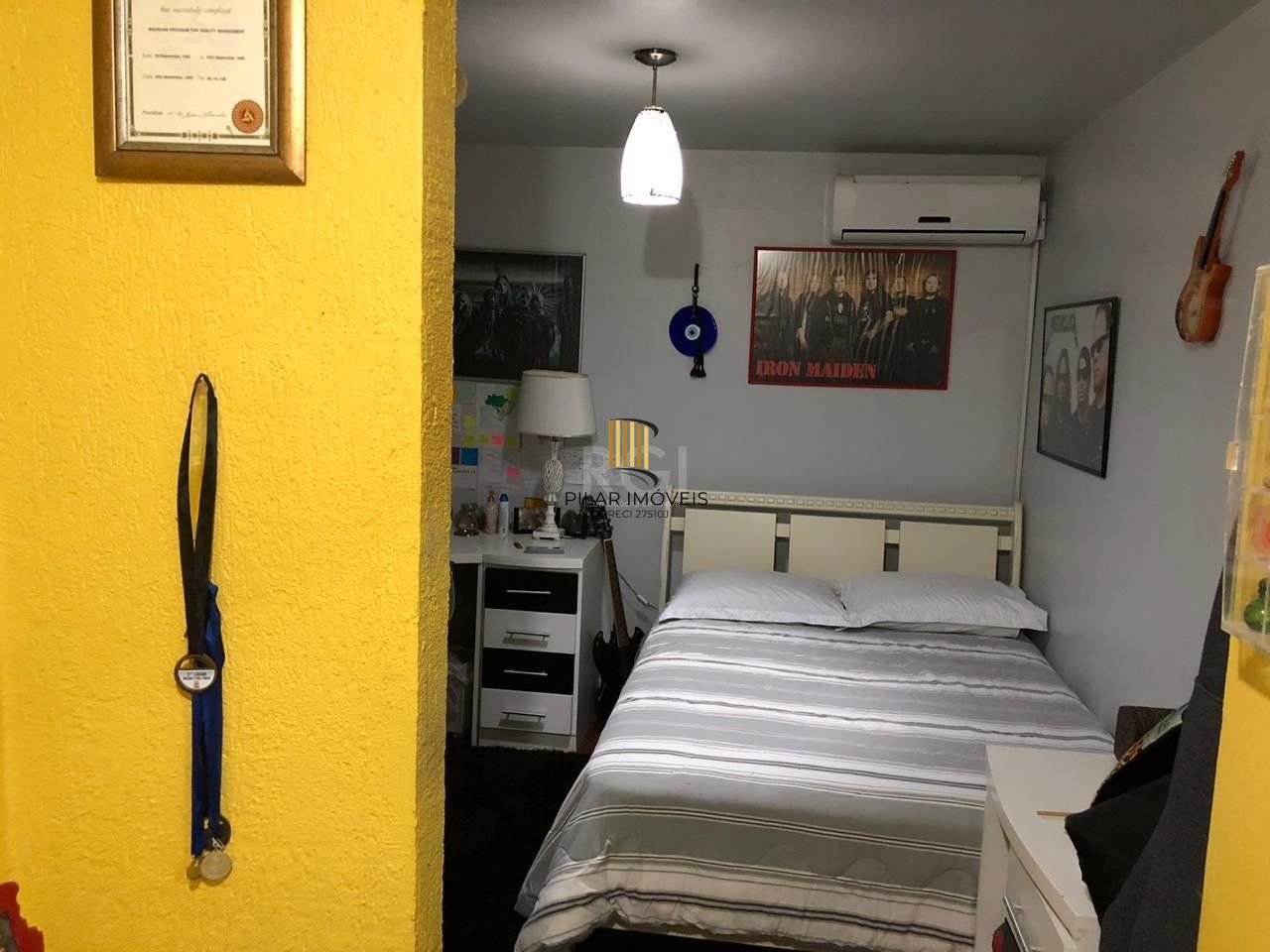 Sobrado para Venda - 295.24m², 3 dormitórios, sendo 3 suites, 2 vagas - Canela