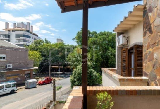 Casa para Venda - 287m², 4 dormitórios, sendo 2 suites, Higienópolis