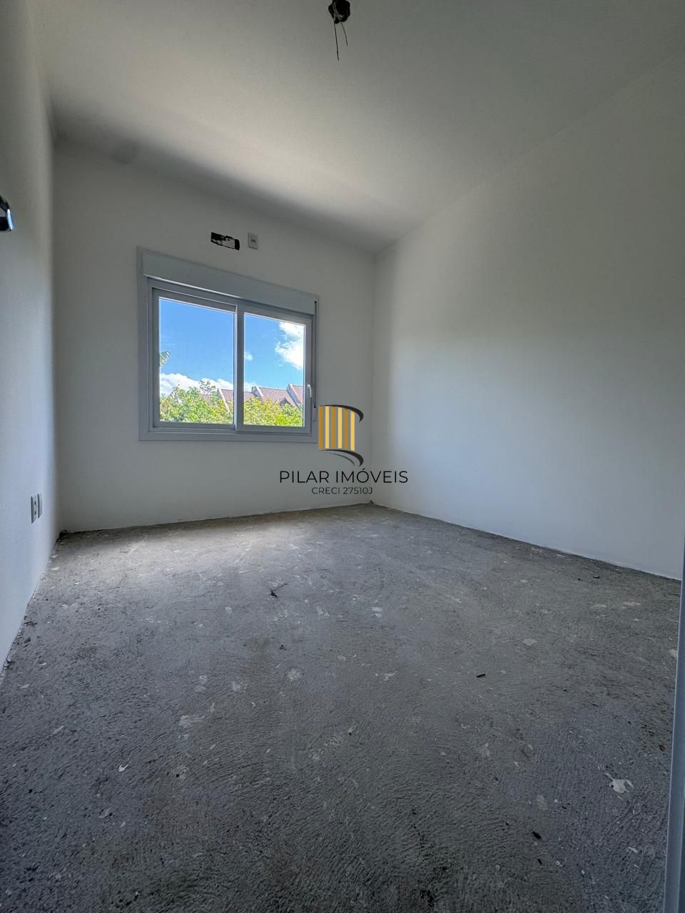 Oportunidade/Sobrado novo/Ágora House/Canoas/3Dorm/Suite/3 vagas de garagem