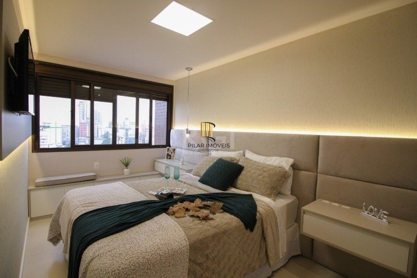 Apartamento para Venda - 65.15m², 2 dormitórios, sendo 1 suites, 1 vaga - Centro