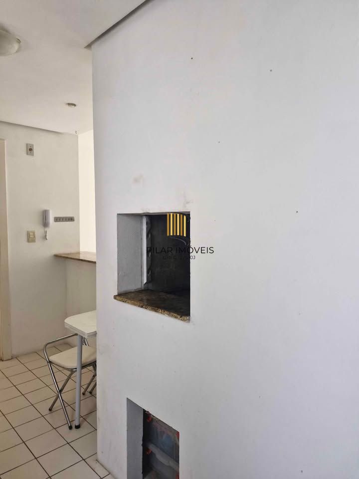 Apartamento Um dormitório/ vaga coberta/Menino Deus