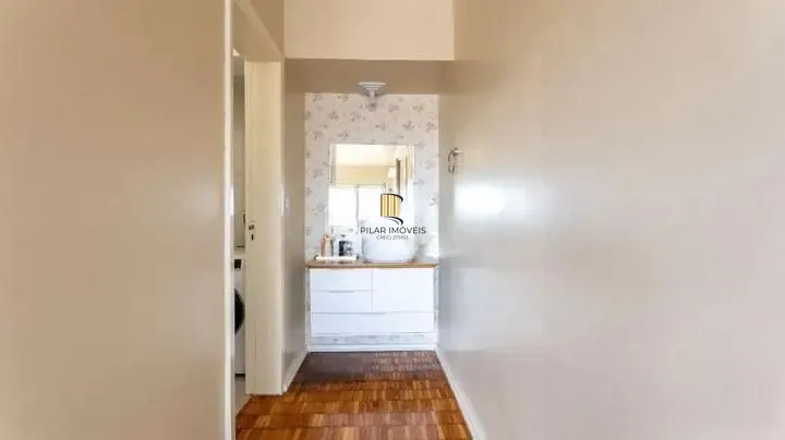 Apartamento 1 Dorm. semi mobiliado em frente da Santa Casa/ Porto Alegre