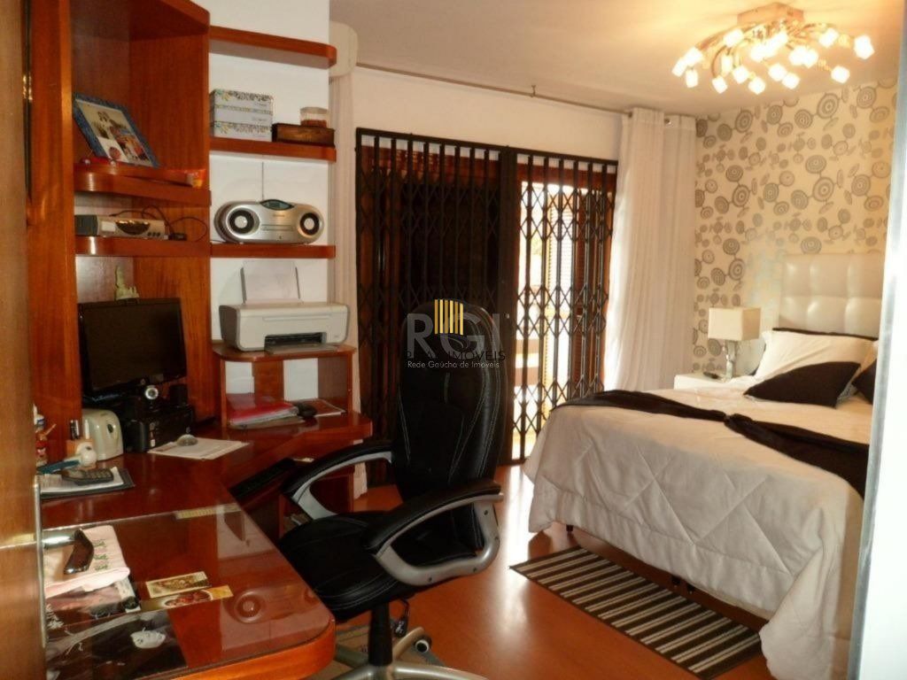 Casa para Venda - 216m², 4 dormitórios, sendo 1 suites, 8 vagas - Aberta Dos Morros