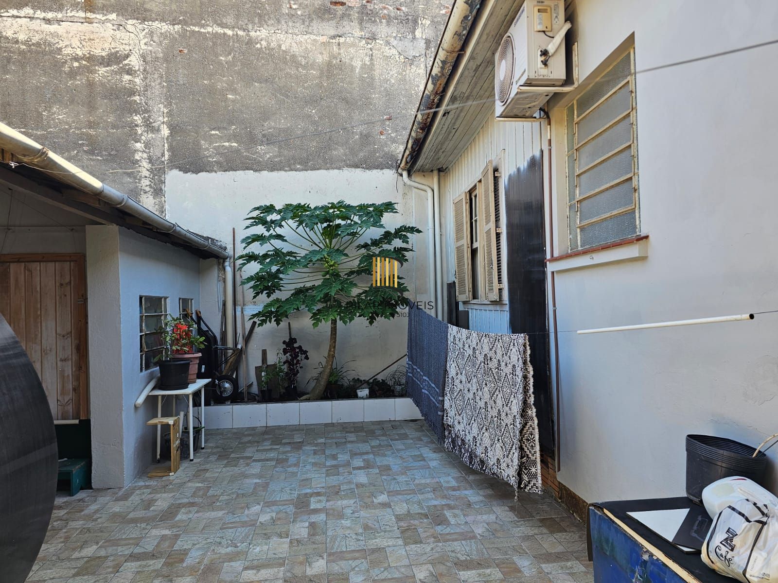 Casa 2 dormitórios no bairro Navegantes