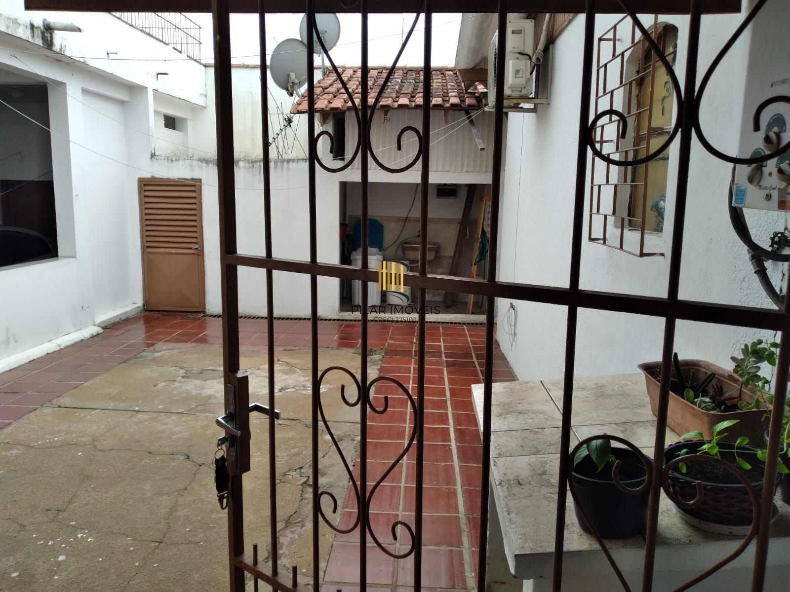 Casa de esquina 4 Dormitórios (2 suítes) no Jardim Leopoldina!