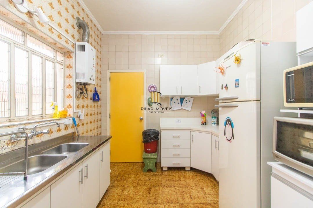 Casa para Venda - 203m², 3 dormitórios, sendo 1 suites, 2 vagas - Santa Tereza