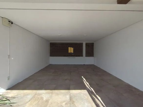 Casa 3 Quartos sendo 1 Suíte
