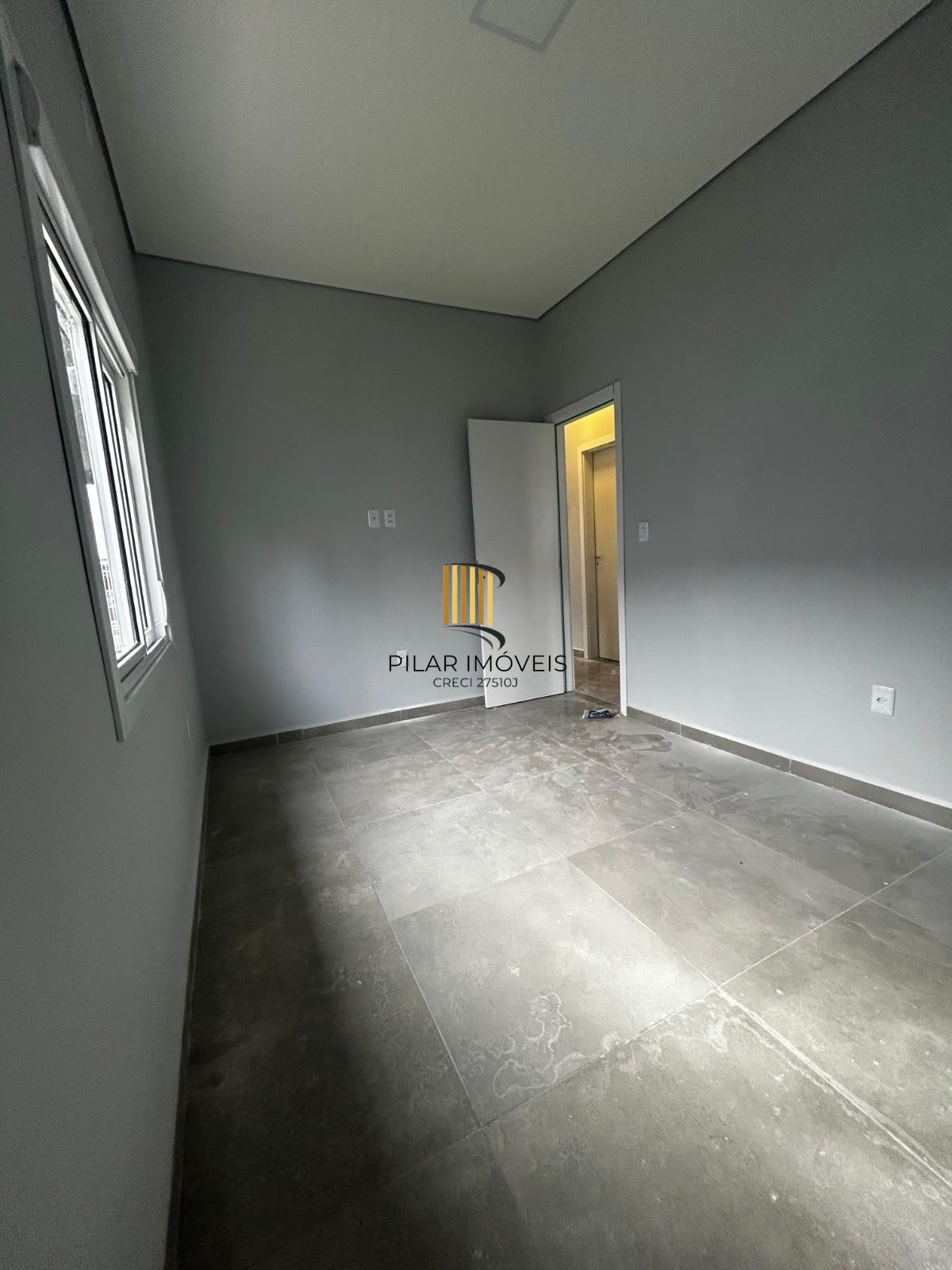 Casa a venda no bairro Parque Ipiranga - Gravatai