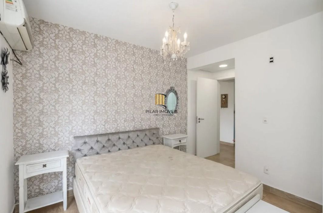 Apartamento com 2 quartos e 79m² à venda em Passo da Areia, Porto Alegre.