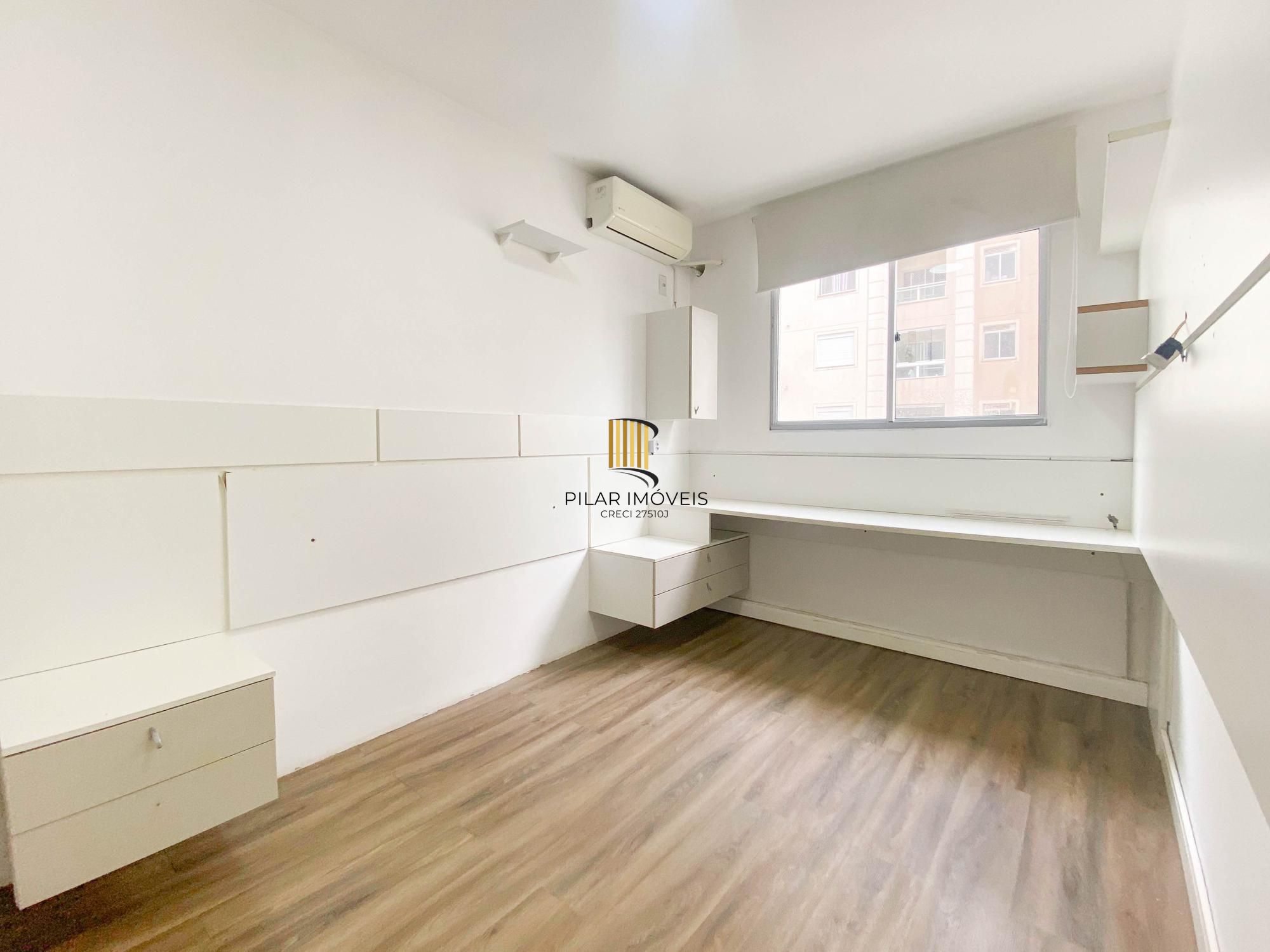 Apartamento de 2 quartos com sacada e churrasqueira com 1 vaga Porto Alegre