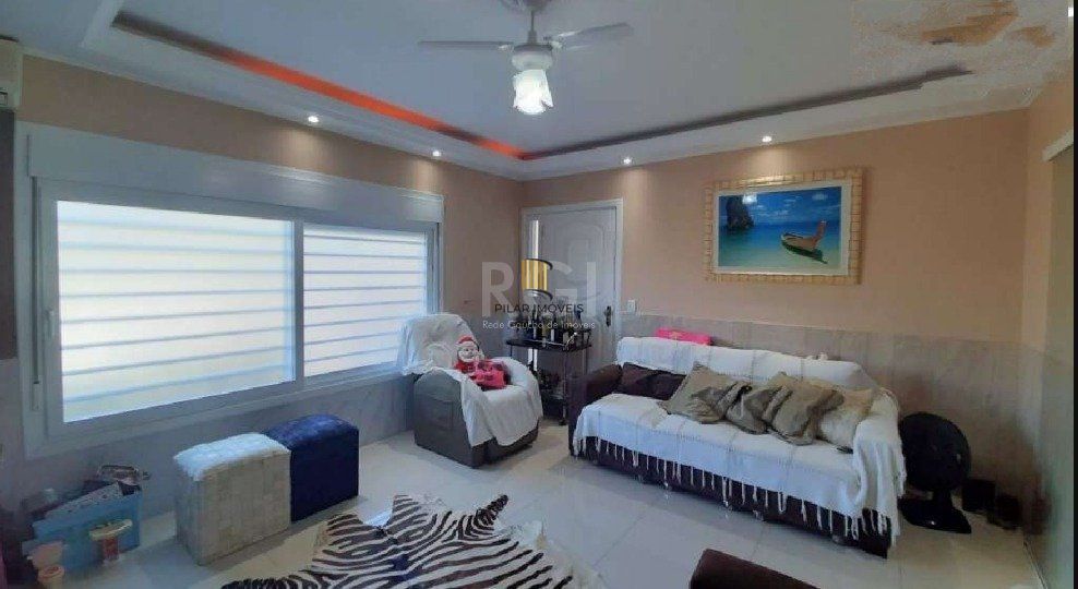 Casa para Venda - 171.46m², 3 dormitórios, sendo 1 suites, 4 vagas - Medianeira