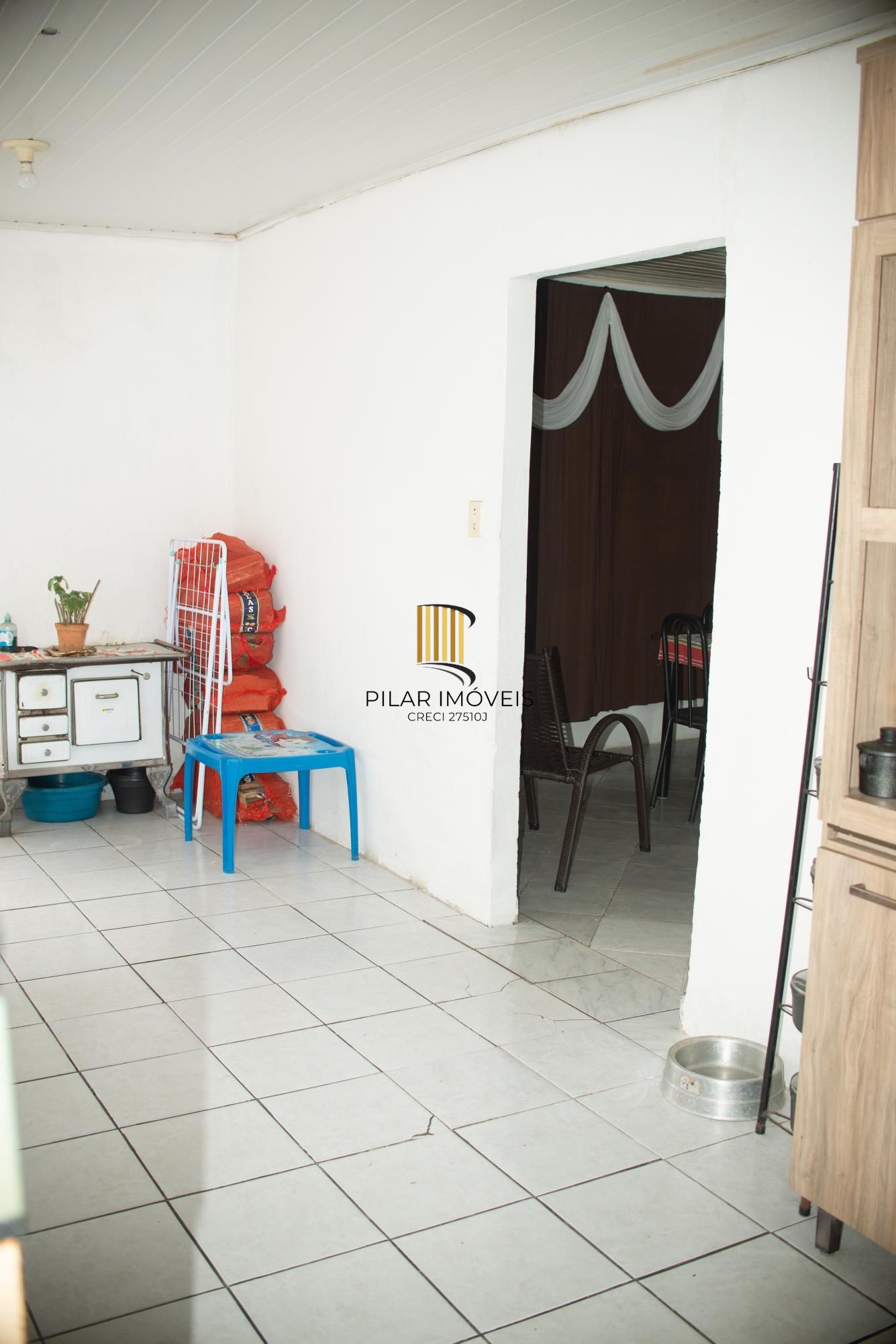 Casa de três dormitóros a venda