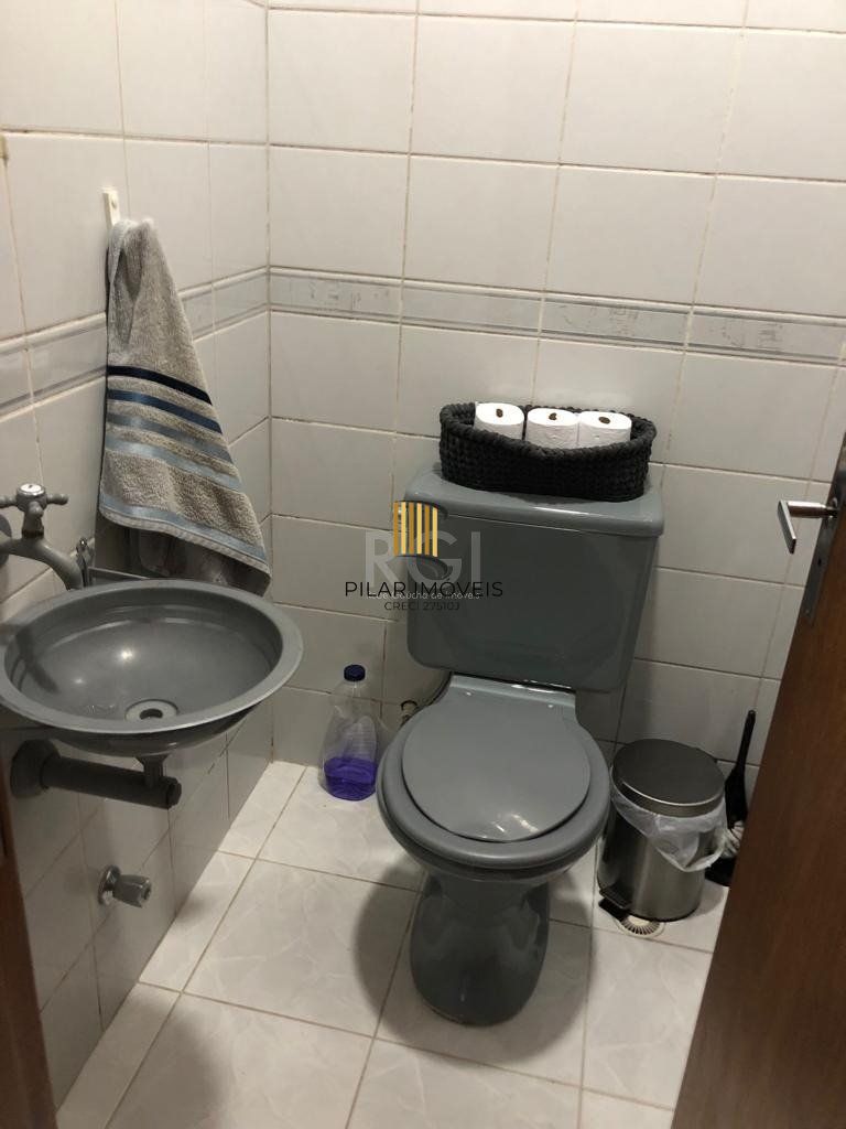 Cobertura para Venda - 100.94m², 3 dormitórios, sendo 1 suites, 2 vagas - Petrópolis