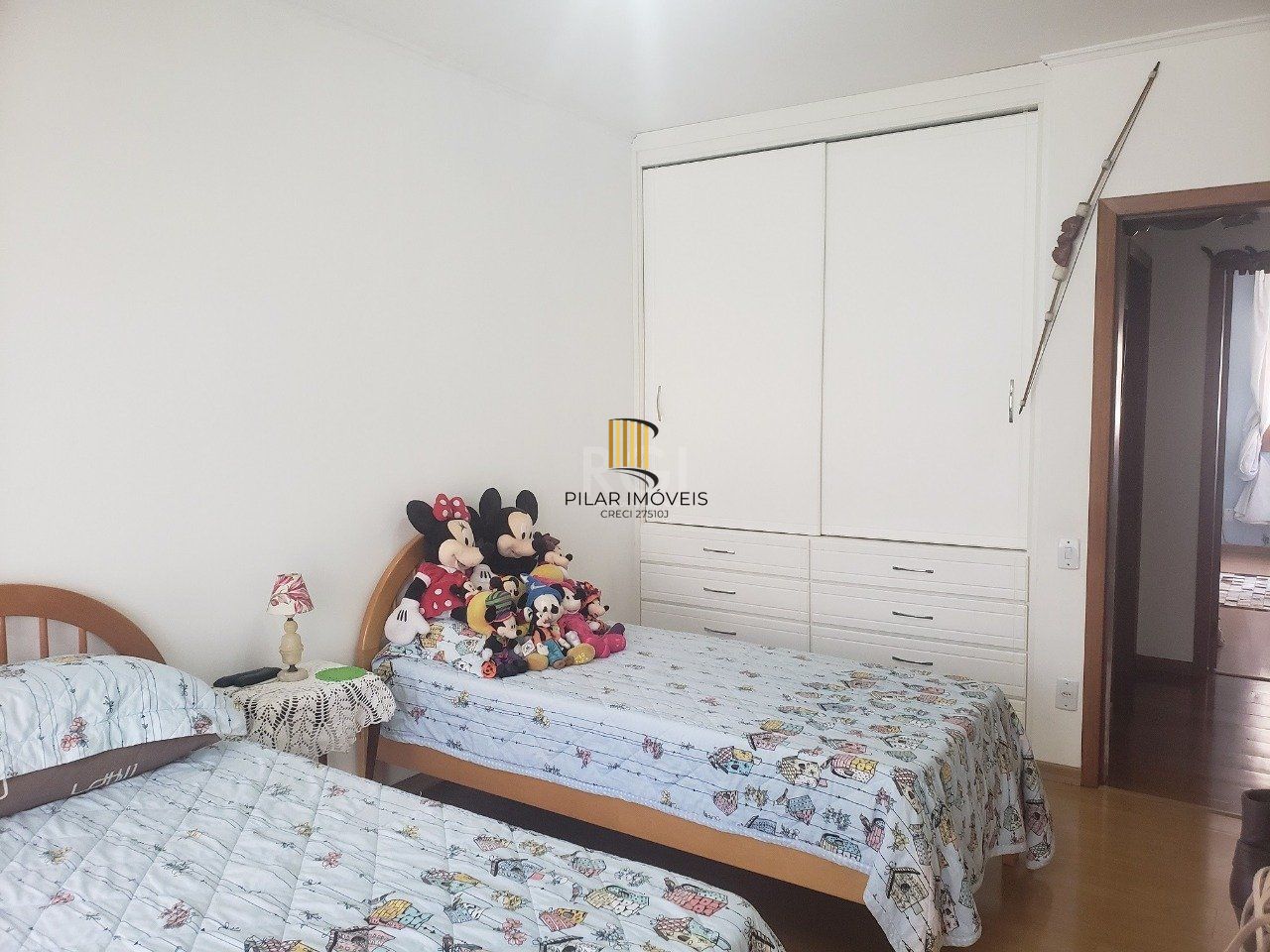 Cobertura para Venda - 296m², 3 dormitórios, sendo 1 suites, 3 vagas - Petrópolis