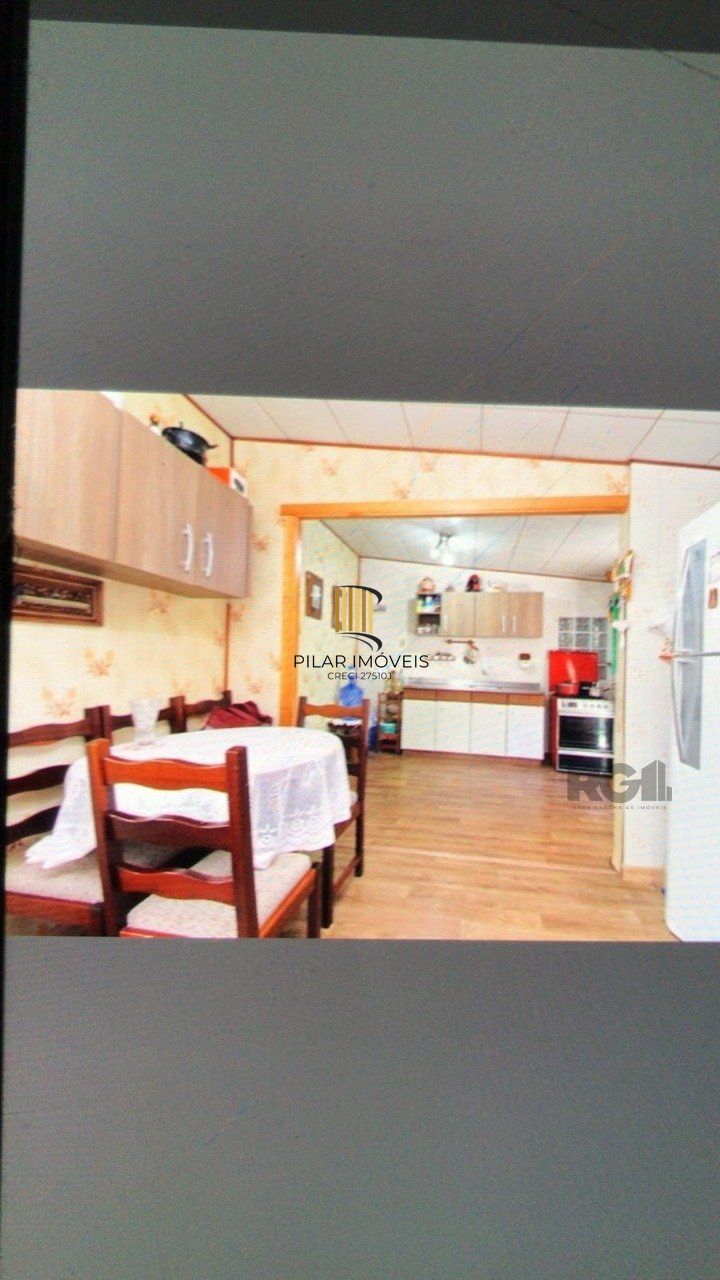 Casa para Venda - 247.5m², 3 dormitórios, 2 vagas - Petrópolis