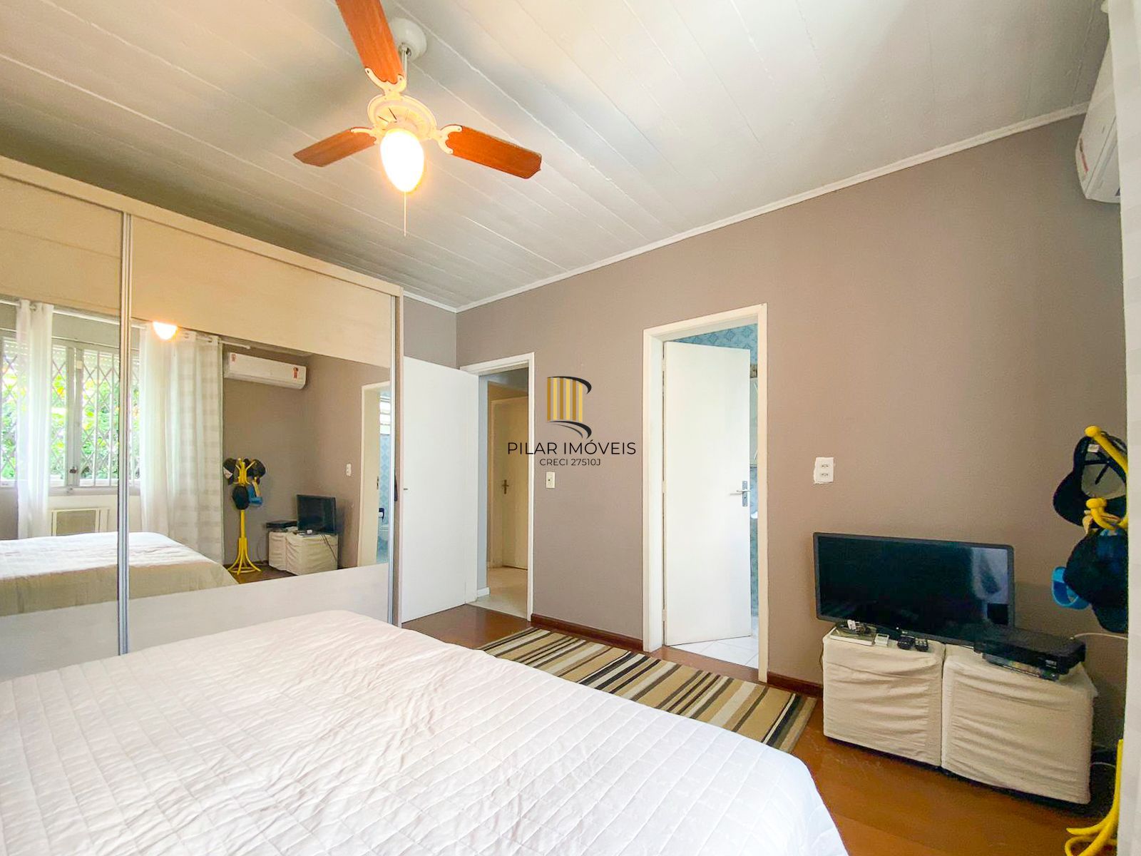 Casa / 4 Quartos / 1 Suíte / Churrasqueira / Jardim Itu Sabará / Porto Alegre / RS