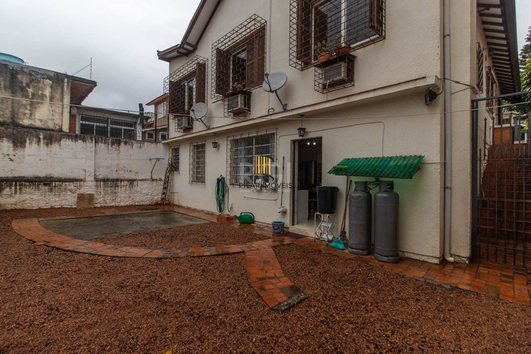 Casa para Venda - 203m², 3 dormitórios, sendo 1 suites, 2 vagas - Santa Tereza