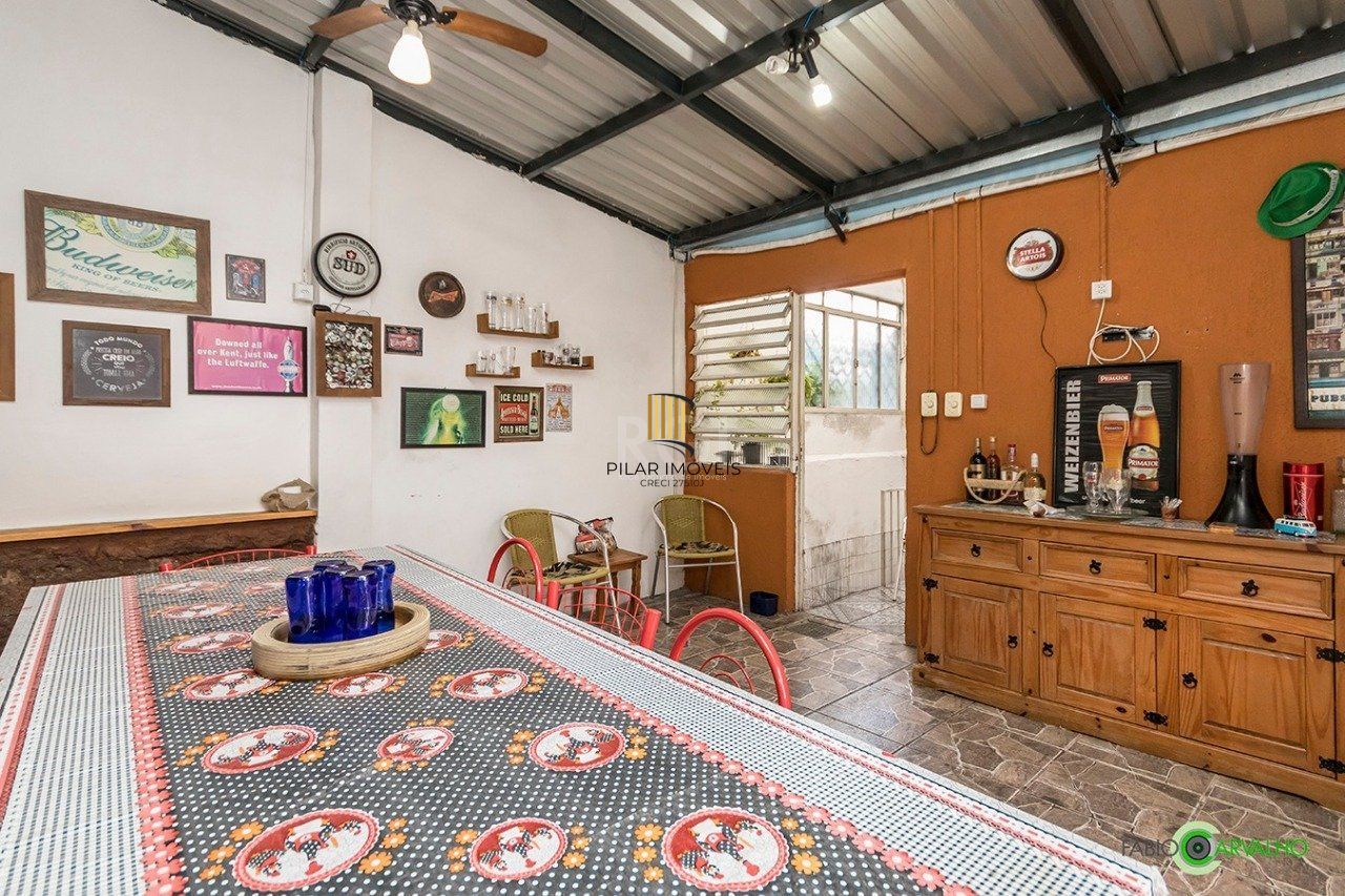 Casa para Venda - 168m², 3 dormitórios, sendo 1 suites, 3 vagas - Medianeira