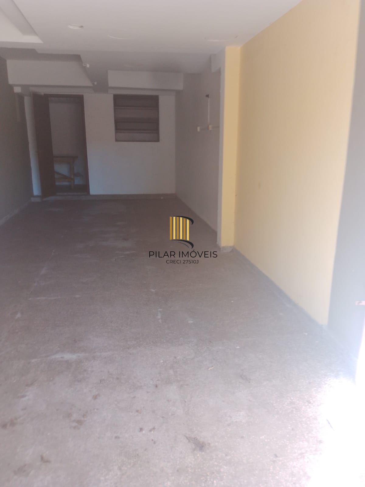 Box a venda no Bairro Rio Branco/ Com potencial para comercio
