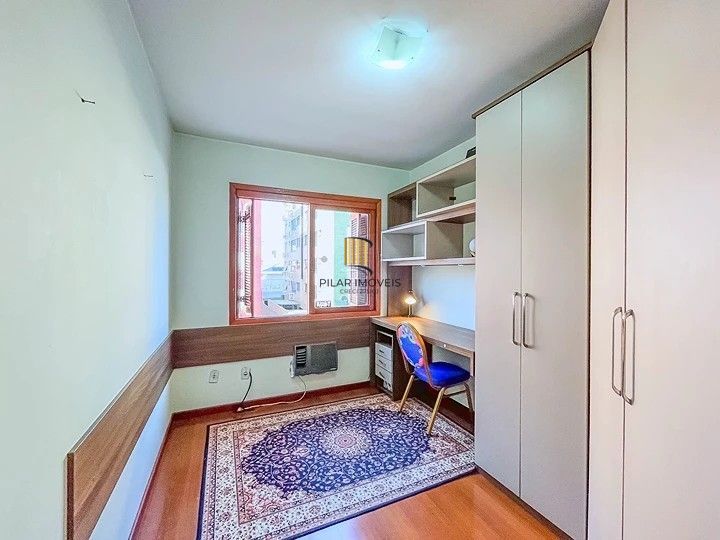 Apartamento/Elevador/2 Dorm/Sacada/Churrasqueira/Vaga Coberta/ semi-mobiliado/Jardim Itu Sabara/