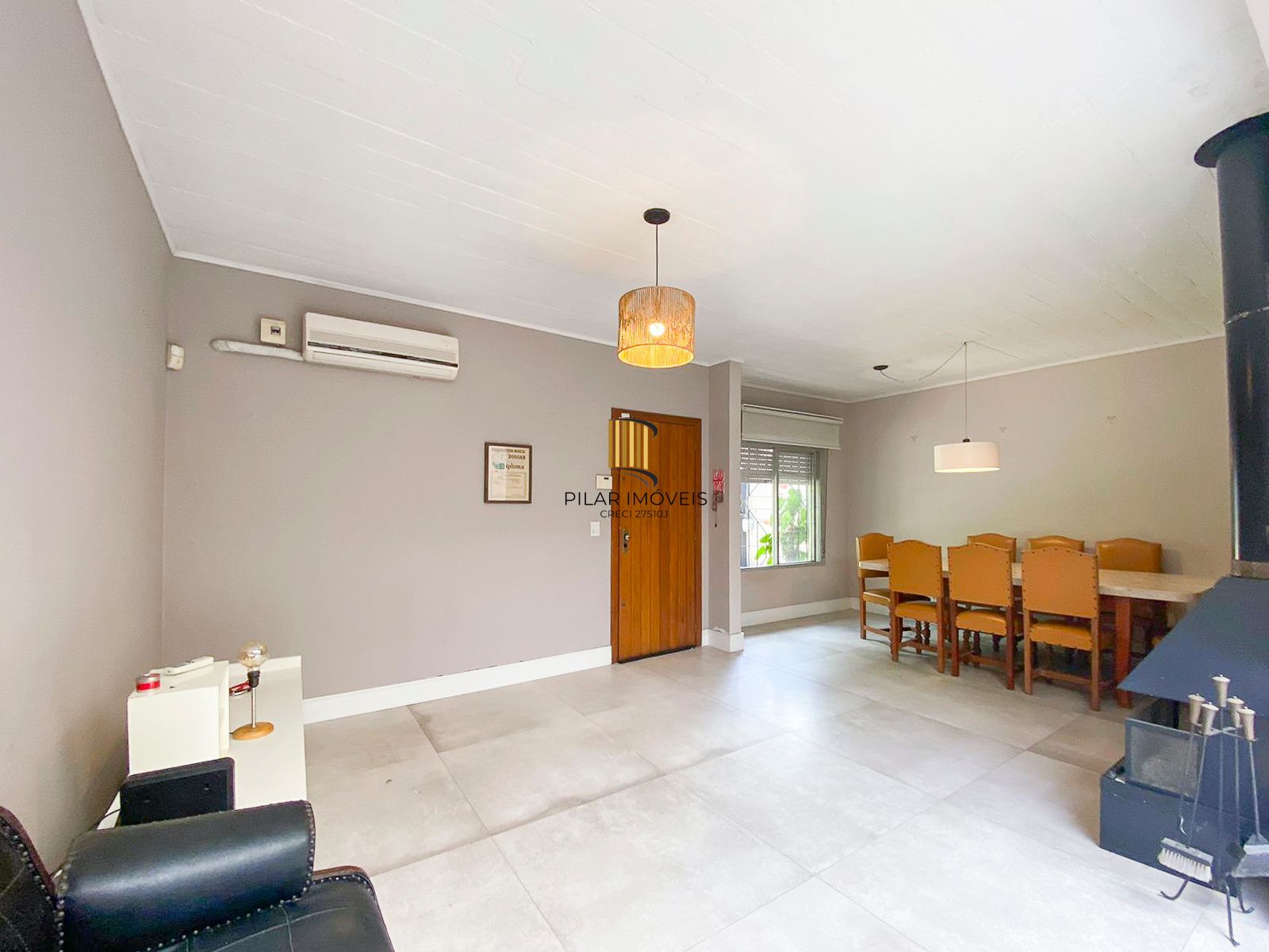 Casa / 4 Quartos / 1 Suíte / Churrasqueira / Jardim Itu Sabará / Porto Alegre / RS