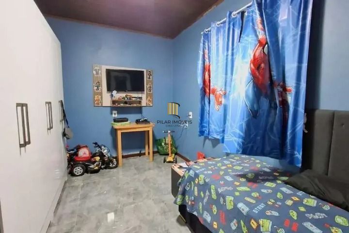 CASA A VENDA NO BAIRRO HARMONIA EM CANOAS COM 4 QUARTOS / 1 SUITE / 3 BANHEIROS / 6 VAGAS