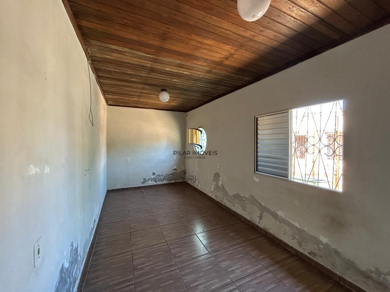 CASA COM 2 DORMITÓRIOS NO  BAIRRO FARRAPOS