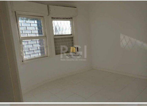 Casa para Venda - 200m², 4 dormitórios, 4 vagas - Passo da Areia