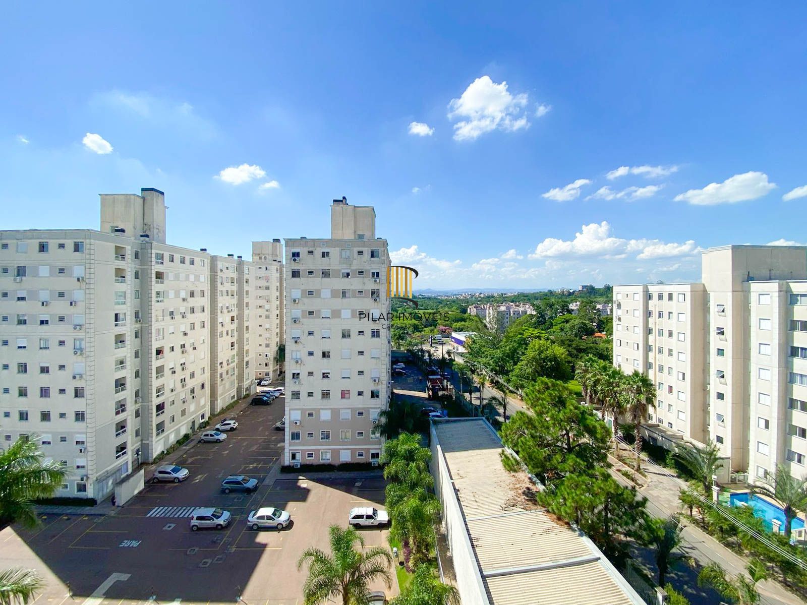 Apartamento / 2 Dormitórios / Sacada com Churrasqueira / 1 Vaga / Morro Santana / Porto Alegre / RS