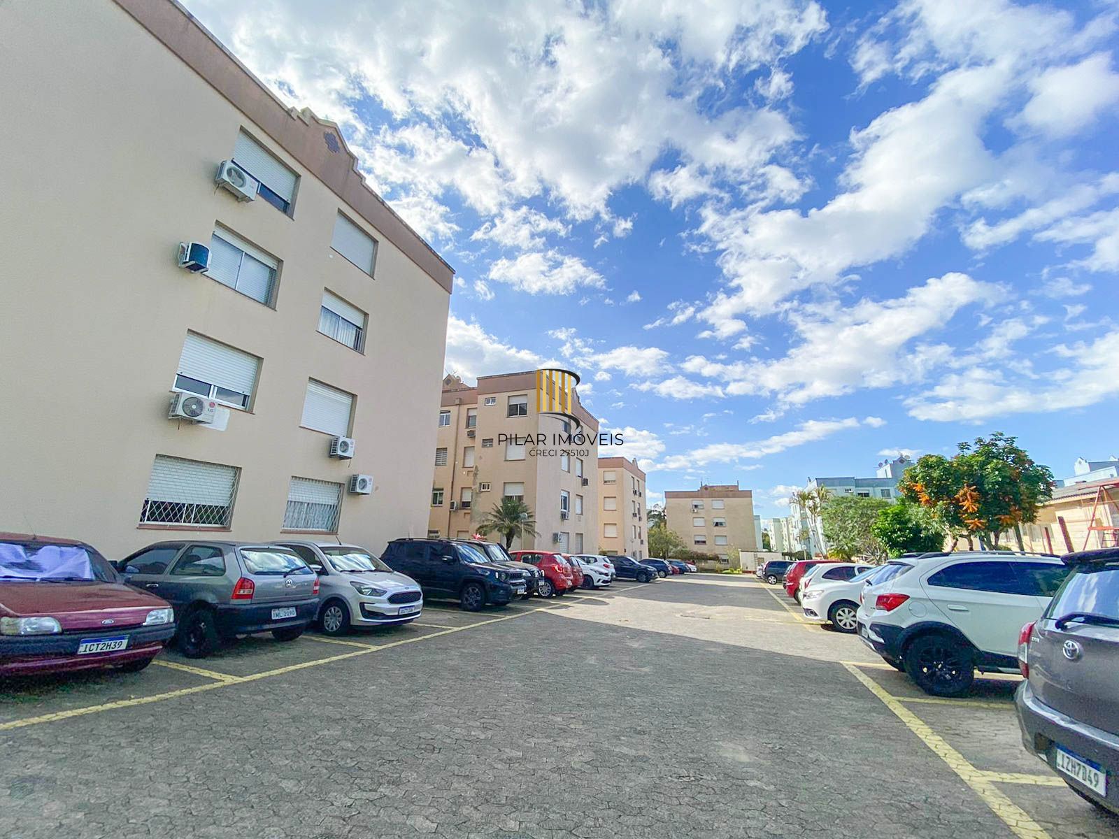Apartamento / 2 Dormitórios / 1 Vaga / Morro Santana / Porto Alegre / RS