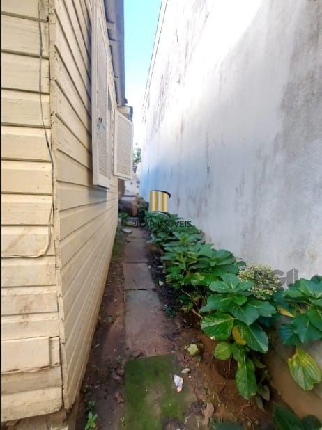 Casa 2 dormitórios no bairro Santana