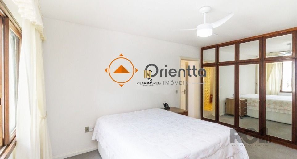 Casa 4 dormitórios no bairro Chácara das Pedras