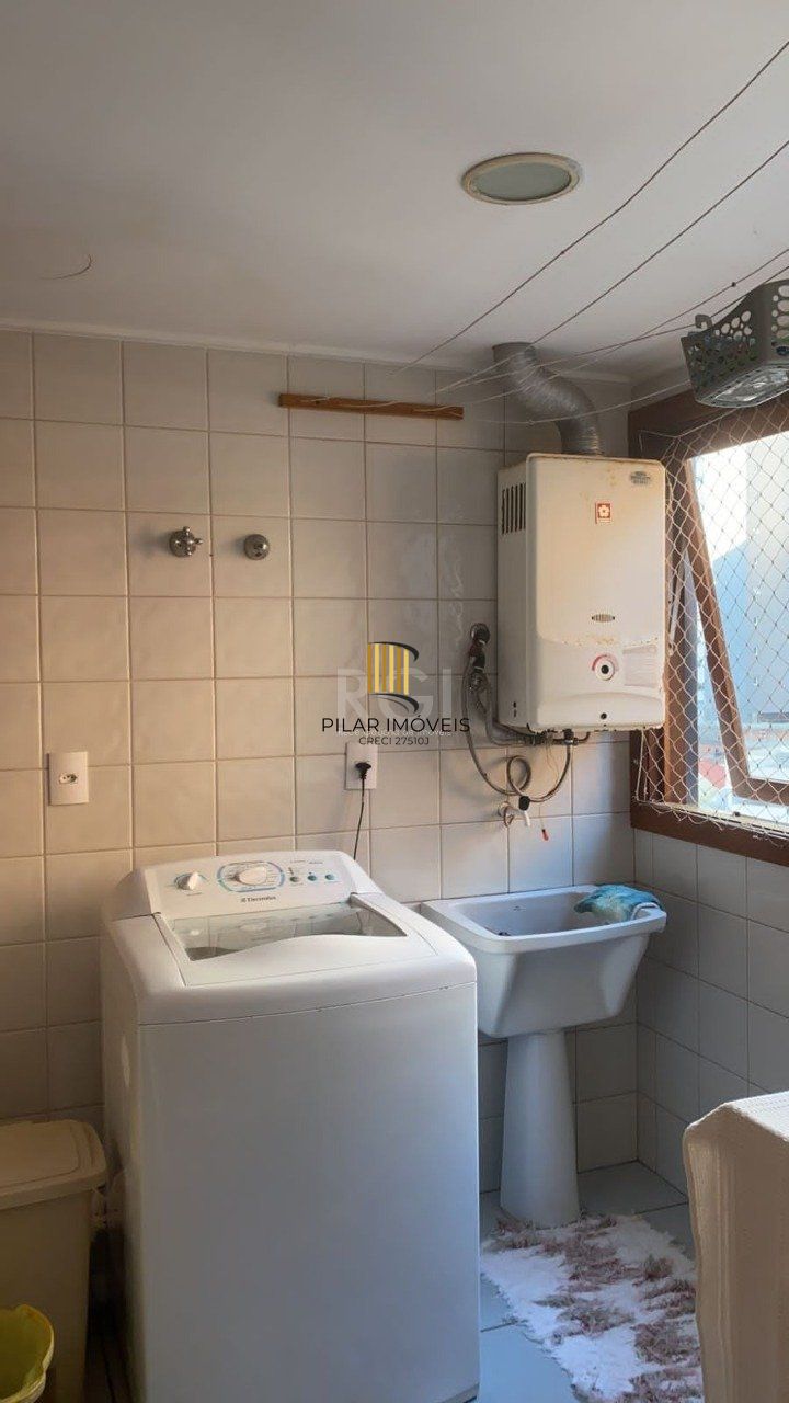 Apartamento para Venda - 123m², 2 dormitórios, sendo 1 suites, 1 vaga - Centro