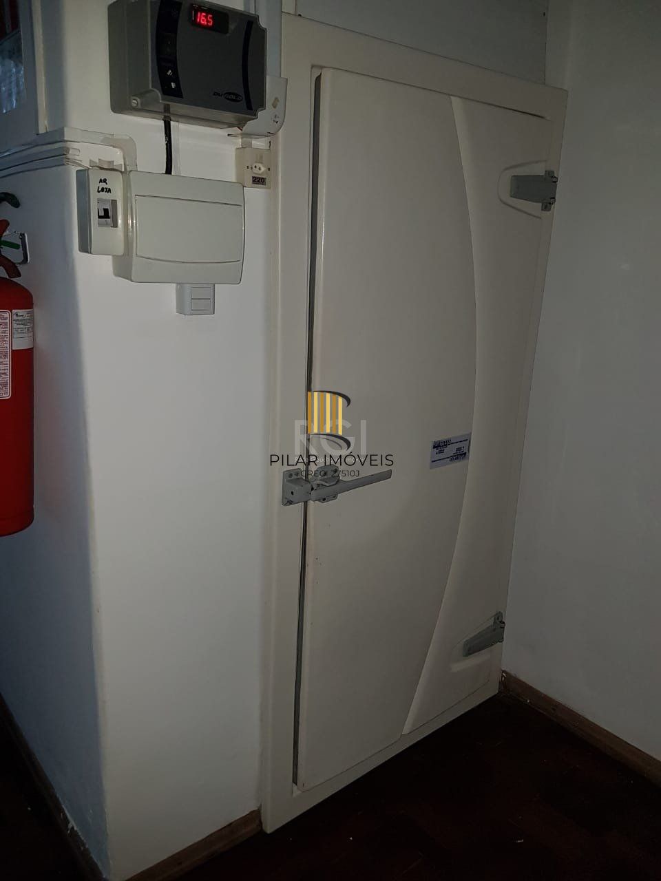 Loja para Venda - 93m², 0 dormitórios, Protásio Alves