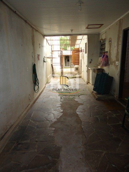 Casa para Venda - 100m², 3 dormitórios, 4 vagas - Guarujá