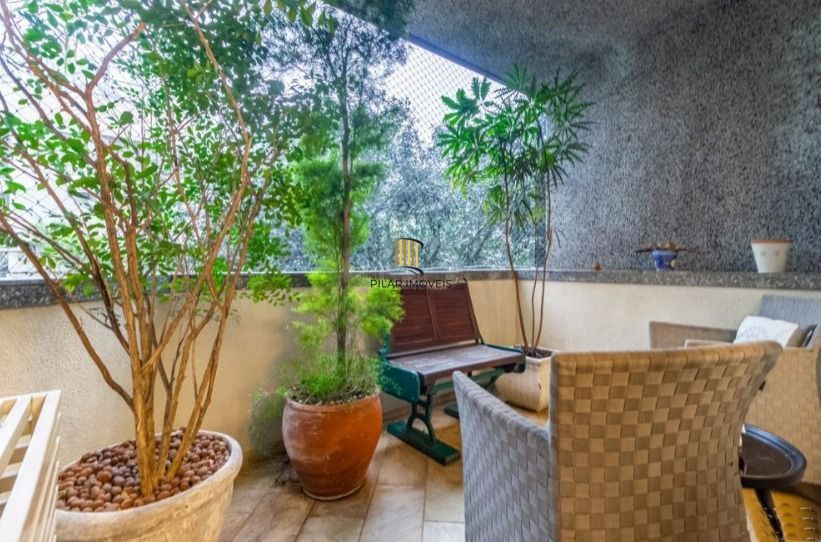 Cobertura para Venda - 304.71m², 3 dormitórios, sendo 1 suites, 2 vagas - Bela Vista