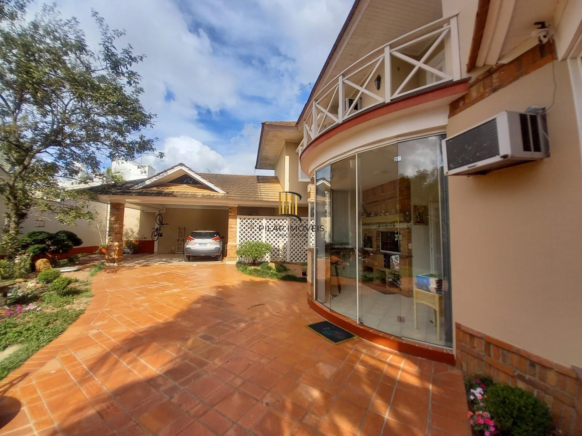 Excelente sobrado 242m²/3dormitórios/Moinhos de Vento/Canoas