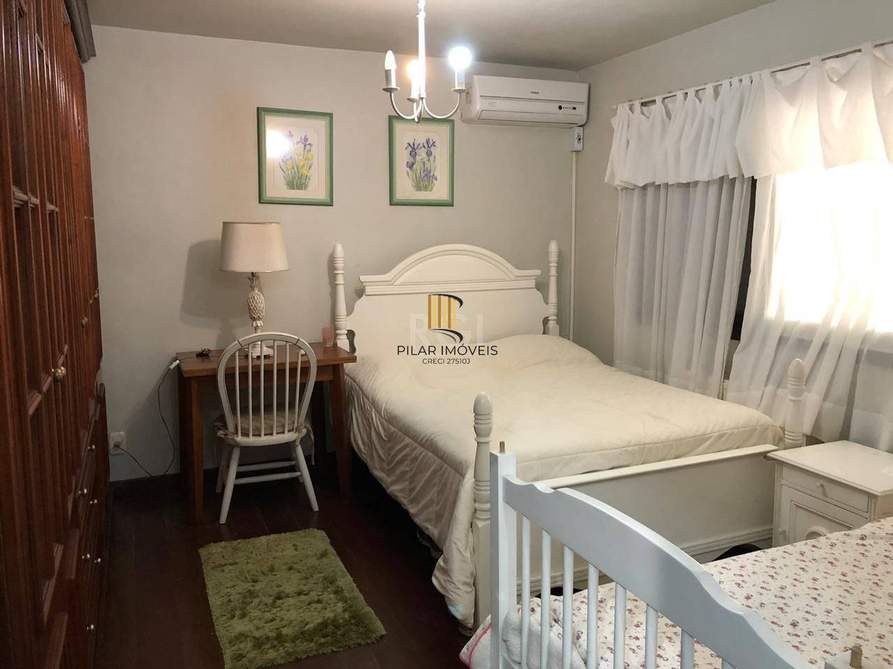 Sobrado para Venda - 295.24m², 3 dormitórios, sendo 3 suites, 2 vagas - Canela