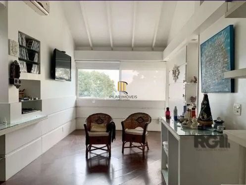 Casa 4 dormitórios no bairro Espírito Santo