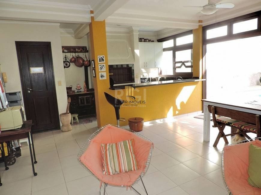 Casa para Venda - 229m², 3 dormitórios, sendo 1 suites, 1 vaga - São Geraldo