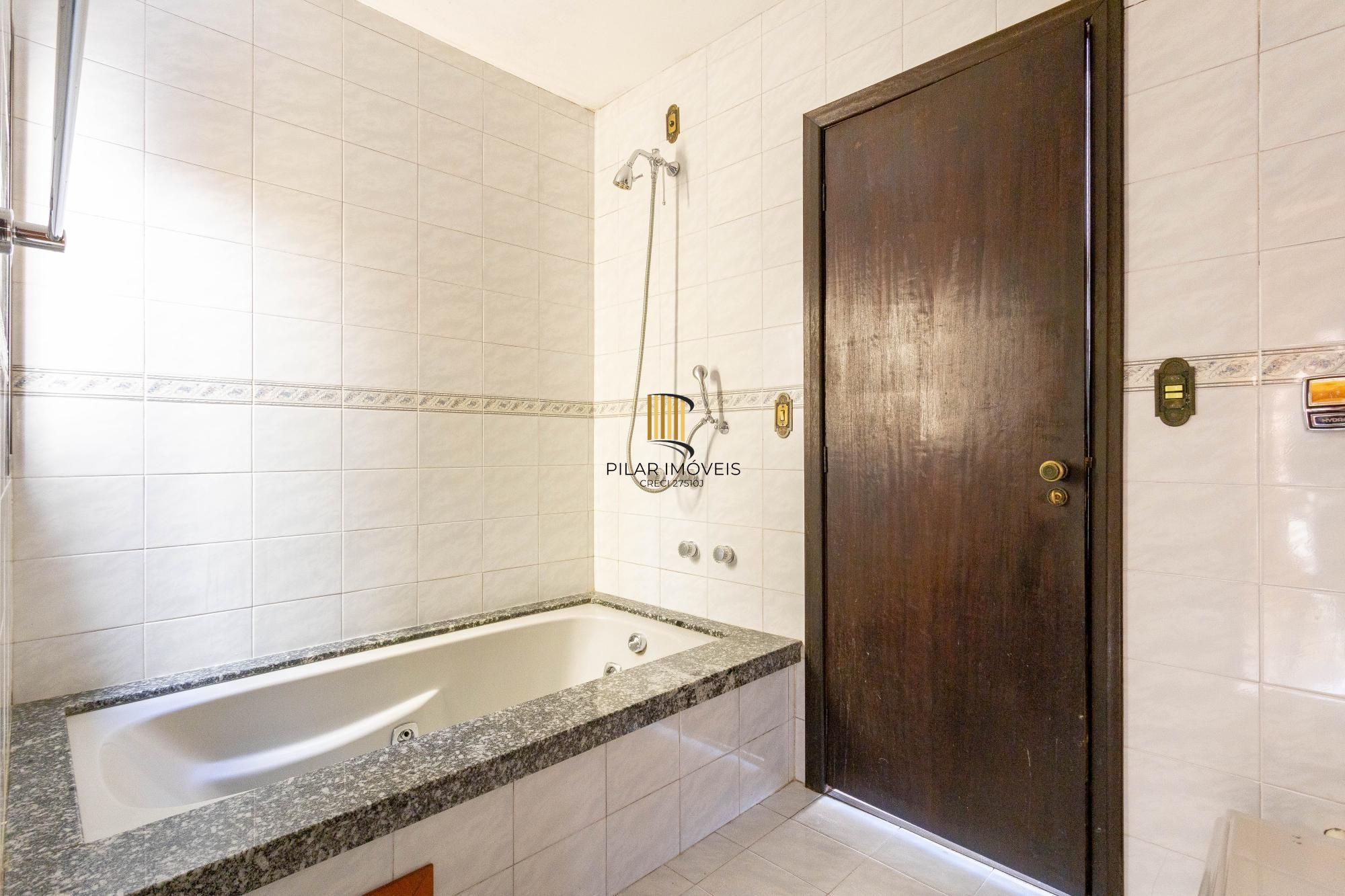 CASA SOBRADO 3 DORMITÓRIOS 1 SUITE 3 VAGAS NO BAIRRO HIGIENÓPOLIS EM PORTO ALEGRE