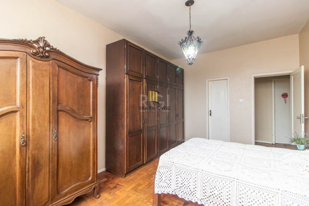 Casa para Venda - 203m², 3 dormitórios, sendo 1 suites, 2 vagas - Santa Tereza