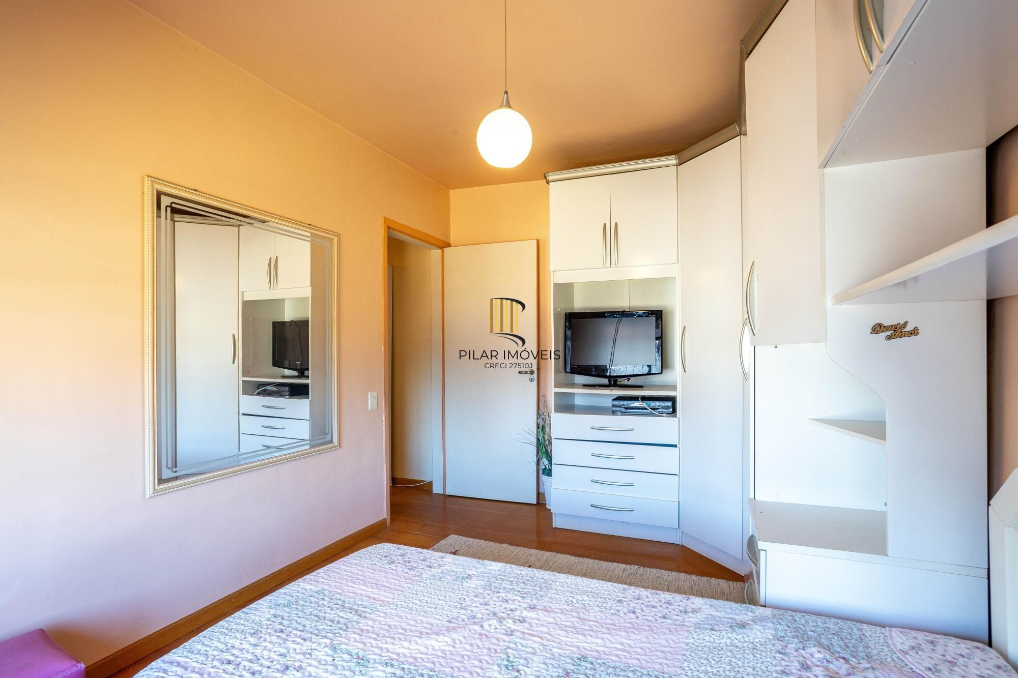 APARTAMENTO 2 DORMITÓRIOS MOBILIADO, NA WENCESLAU ESCOBAR TRISTEZA PORTO ALEGRE