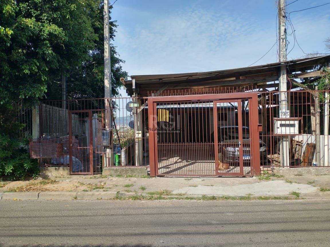 Casa 3 dormitórios no bairro Jardim Carvalho