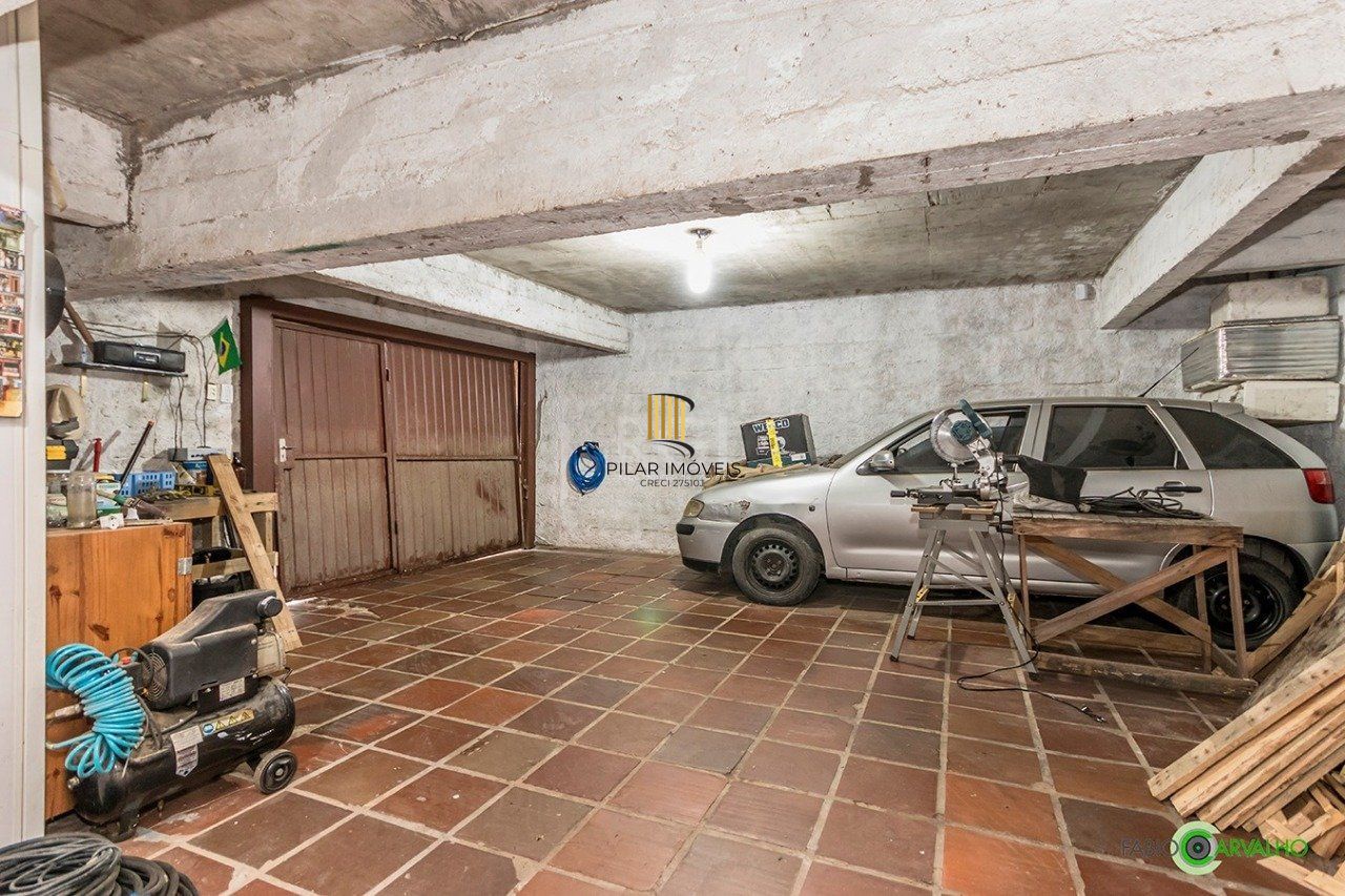 Casa para Venda - 168m², 3 dormitórios, sendo 1 suites, 3 vagas - Medianeira